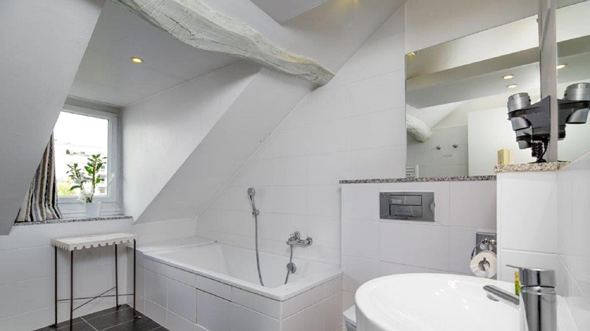 Claret Bercy Hotel 3*