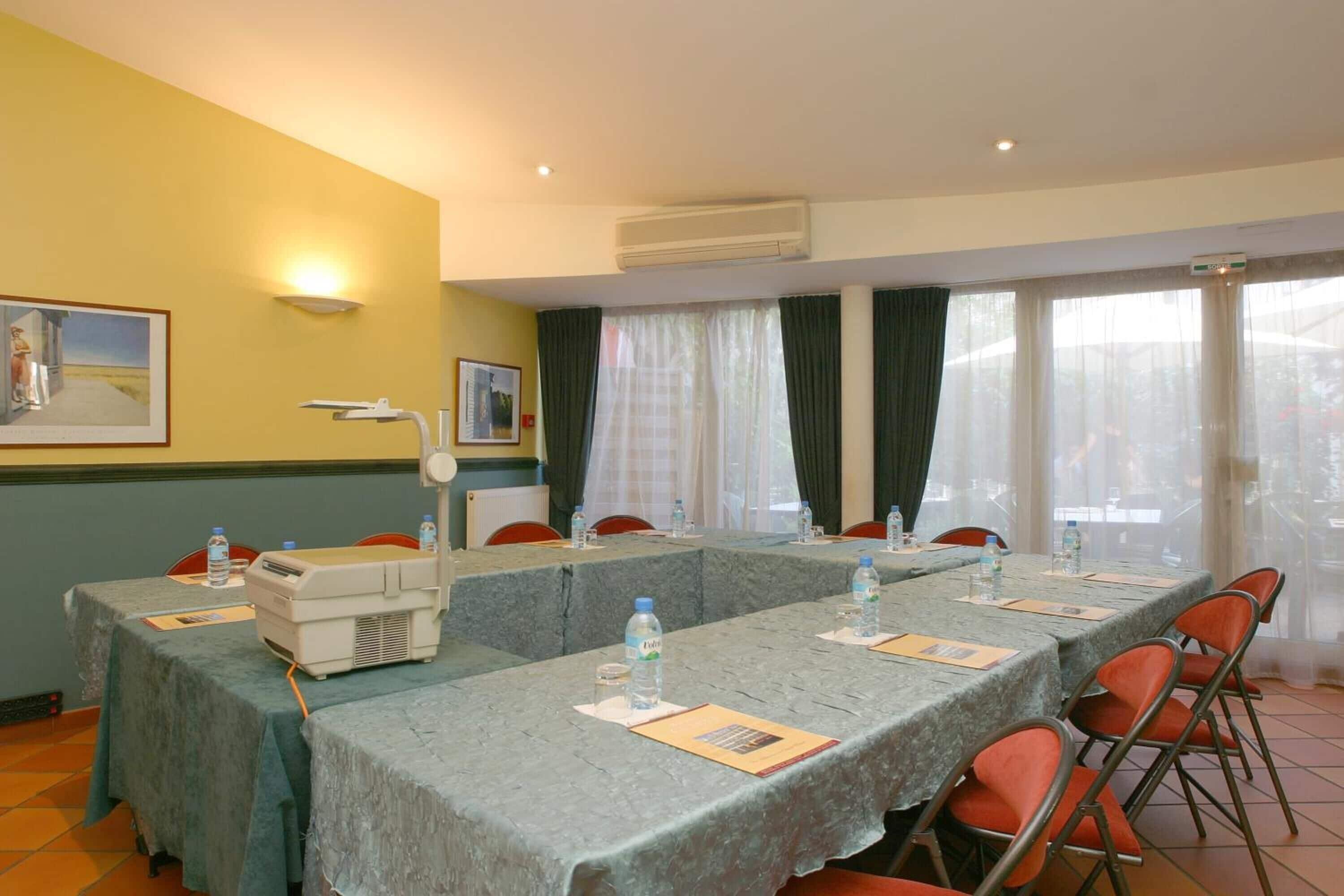 Claret Bercy Hotel 3*