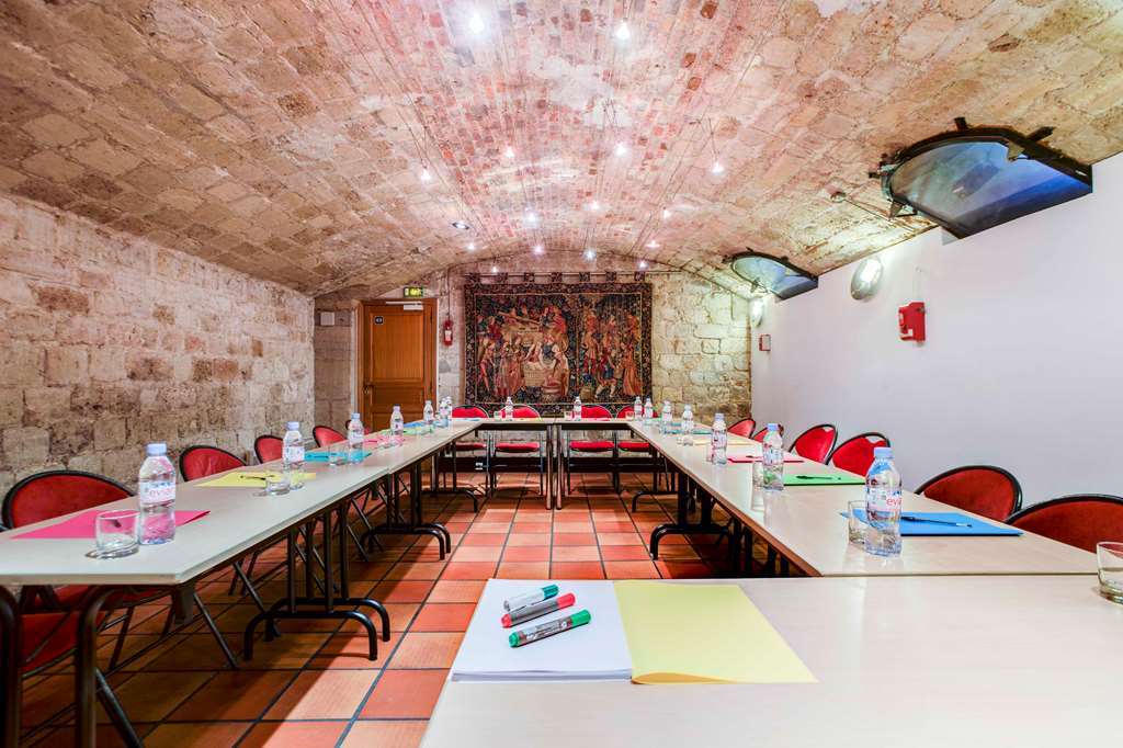 Claret Bercy Hotel 3*